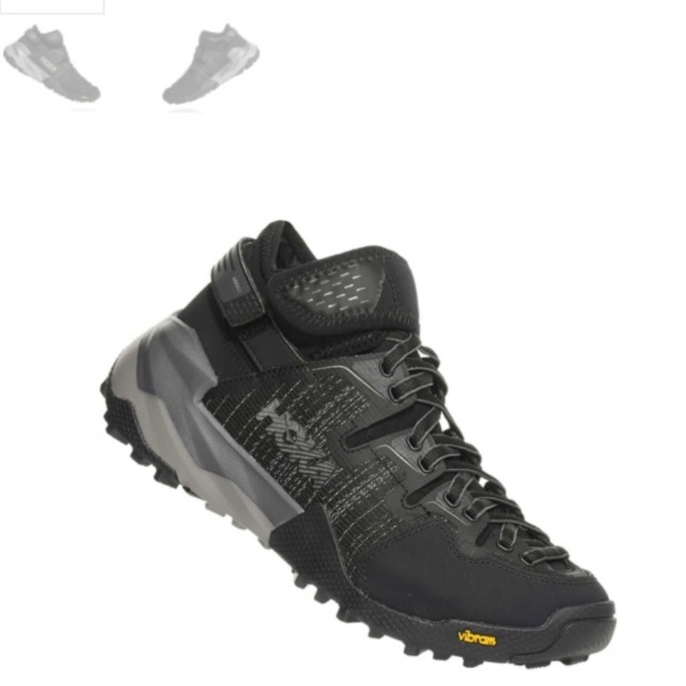 Mens Hoka One One Arkali athletic sneaker